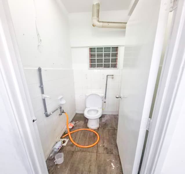 Kedai untuk Disewa di Rawang (Selangor) - KC Ng - Bathroom - PropertyGuru.com.my