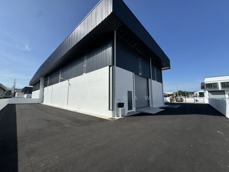 Semi-D Factory for Rent in Taman Perindustrian Bukit Minyak (Bukit Minyak) - Jack Saw - Exterior - PropertyGuru.com.my