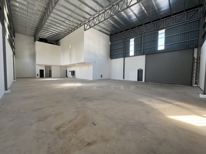 Semi-D Factory for Rent in Taman Perindustrian Bukit Minyak (Bukit Minyak) - Jack Saw - Interior - PropertyGuru.com.my