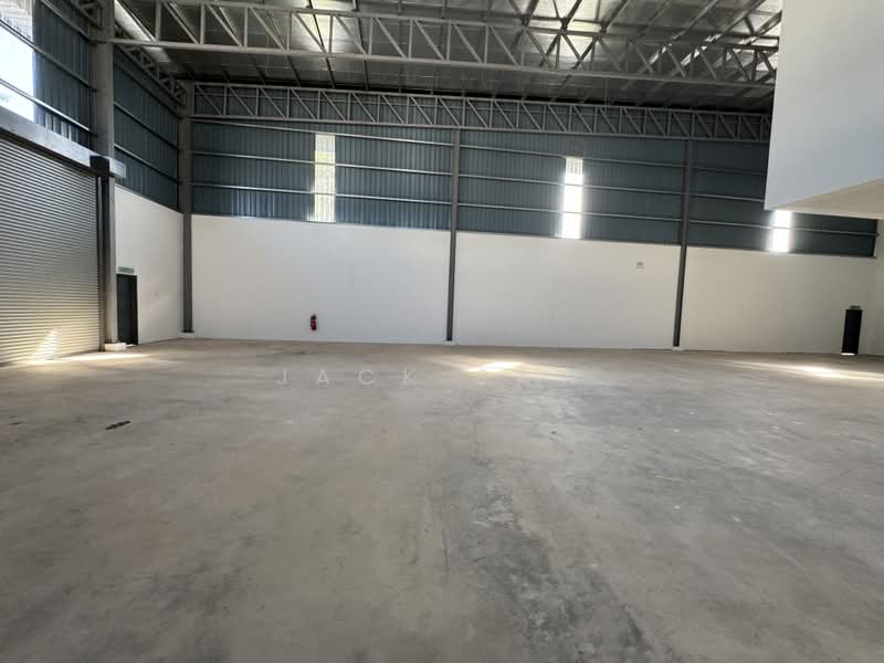 Semi-D Factory for Rent in Taman Perindustrian Bukit Minyak (Bukit Minyak) - Jack Saw - Interior - PropertyGuru.com.my