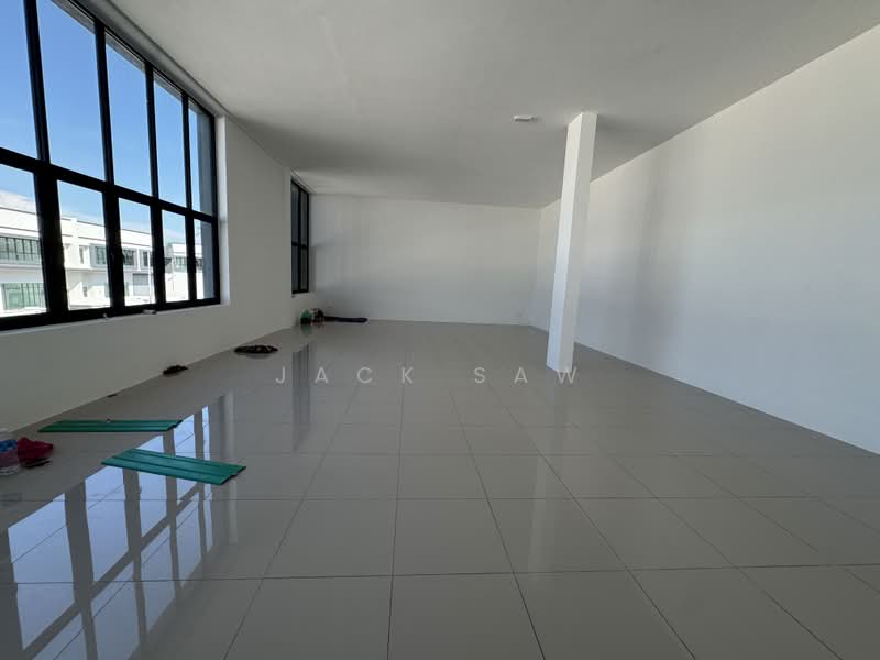 Semi-D Factory for Rent in Taman Perindustrian Bukit Minyak (Bukit Minyak) - Jack Saw - Interior - PropertyGuru.com.my