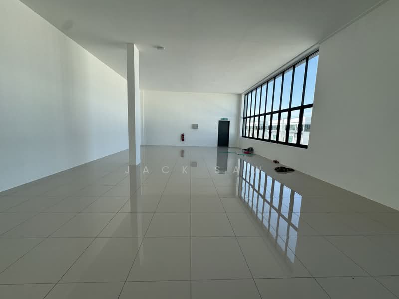 Semi-D Factory for Rent in Taman Perindustrian Bukit Minyak (Bukit Minyak) - Jack Saw - Interior - PropertyGuru.com.my