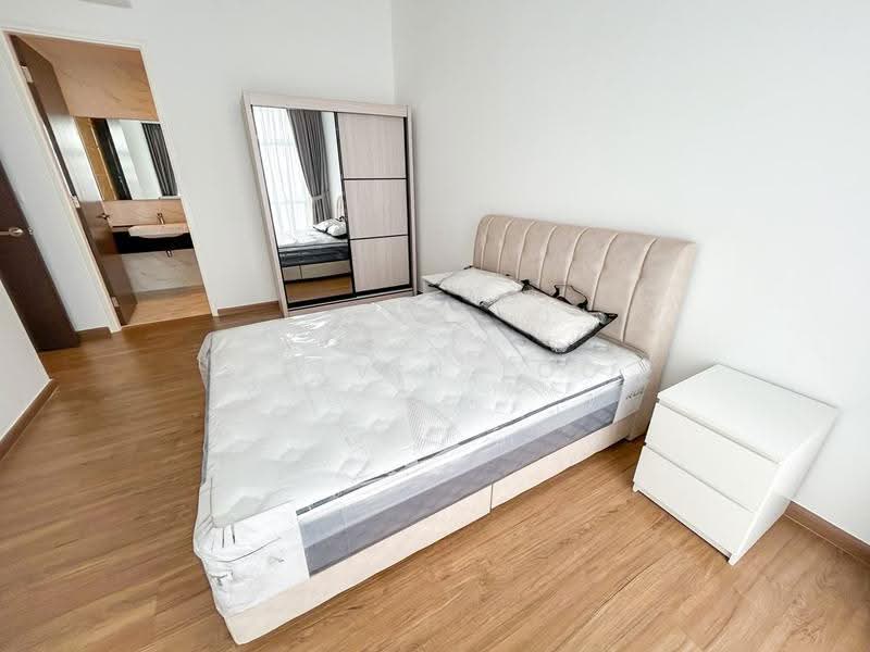 Service Residence for Rent at Met 1 Residences - Kelvin Loo - Bedroom - PropertyGuru.com.my