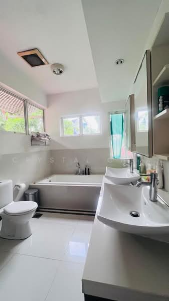 Bungalow House for Rent in Bangsar Baru (Bangsar) - Crystal Chua - Bathroom - PropertyGuru.com.my