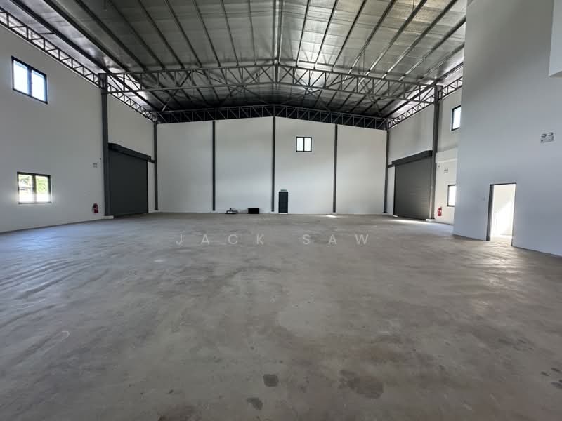 Semi-D Factory for Rent in Taman Perindustrian Bukit Minyak (Bukit Minyak) - Jack Saw - Interior - PropertyGuru.com.my