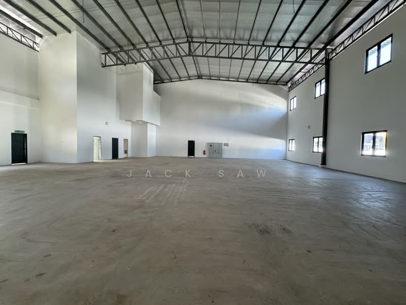 Semi-D Factory for Rent in Taman Perindustrian Bukit Minyak (Bukit Minyak) - Jack Saw - Interior - PropertyGuru.com.my
