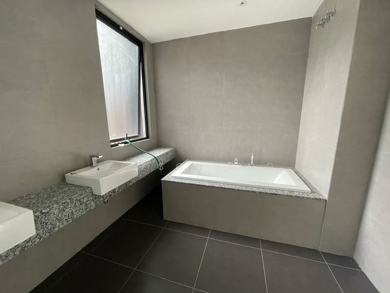 Rumah Berkembar untuk Dijual di Taman Cheras Vista (Cheras) - joeson ang - Bathroom - PropertyGuru.com.my