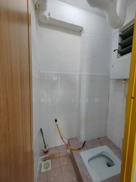 Rumah Flat untuk Dijual di Taman Ampang Mewah - Eric Liew - Bathroom - PropertyGuru.com.my