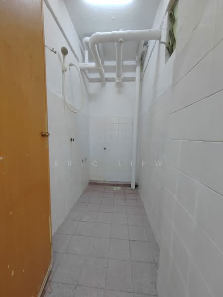 Rumah Flat untuk Dijual di Taman Ampang Mewah - Eric Liew - Bathroom - PropertyGuru.com.my