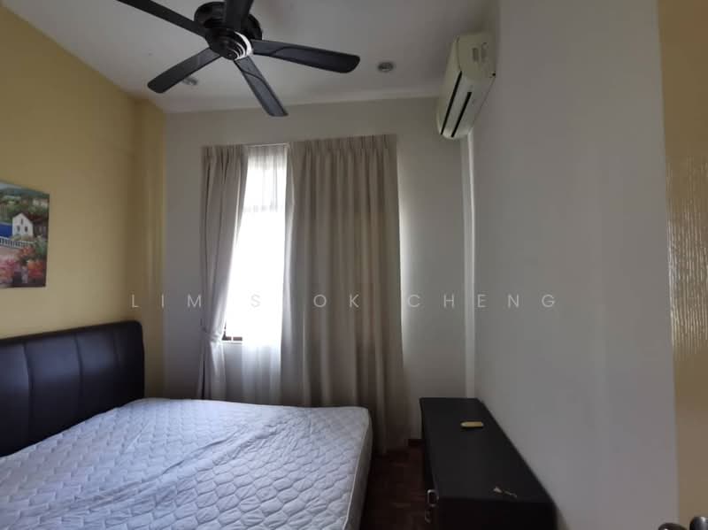 Pangsapuri untuk Disewa di Bukit Dumbar Permai - Lim Seok Cheng - Bedroom - PropertyGuru.com.my