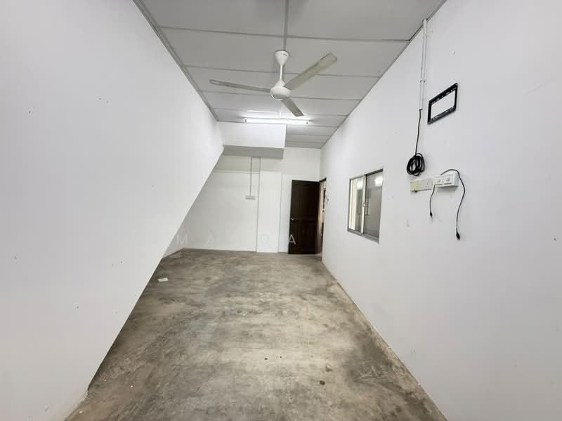 Semi-D Factory for Rent in Ipoh (Perak) - Amanda Fan - Interior - PropertyGuru.com.my