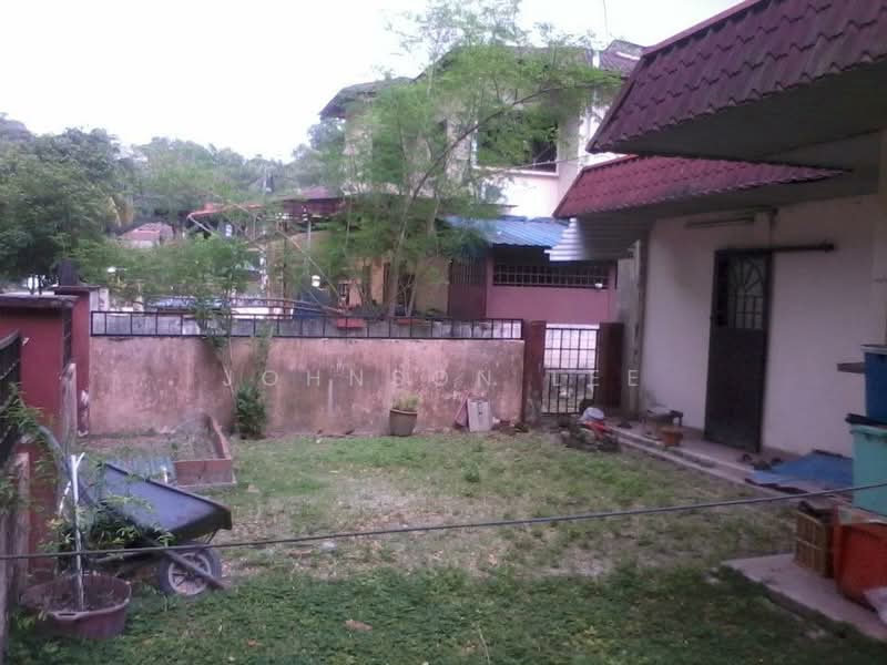 2-storey Terraced House for Sale in Bandar Bukit Mahkota (Bangi) - Johnson Lee - Exterior - PropertyGuru.com.my
