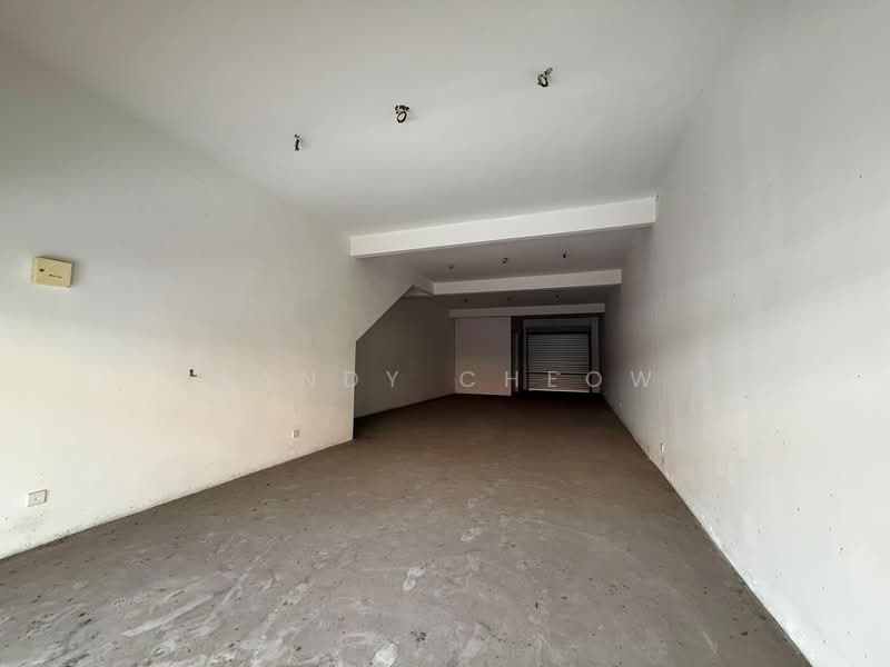 Shop for Rent in Rawang Mutiara (Rawang) - Mandy Cheow - Interior - PropertyGuru.com.my
