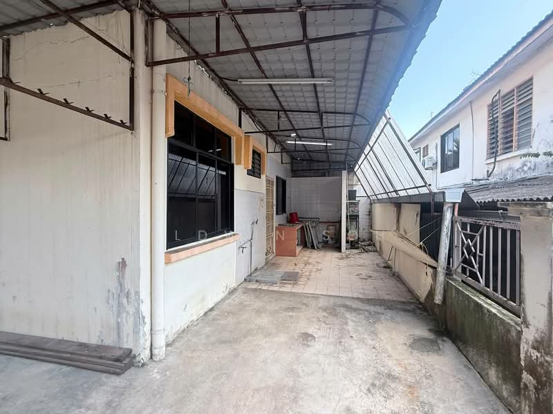 Rumah Teres 1.5-Tingkat untuk Dijual di Taman Megah Ria (Masai) - Eldwin Soh - Exterior - PropertyGuru.com.my