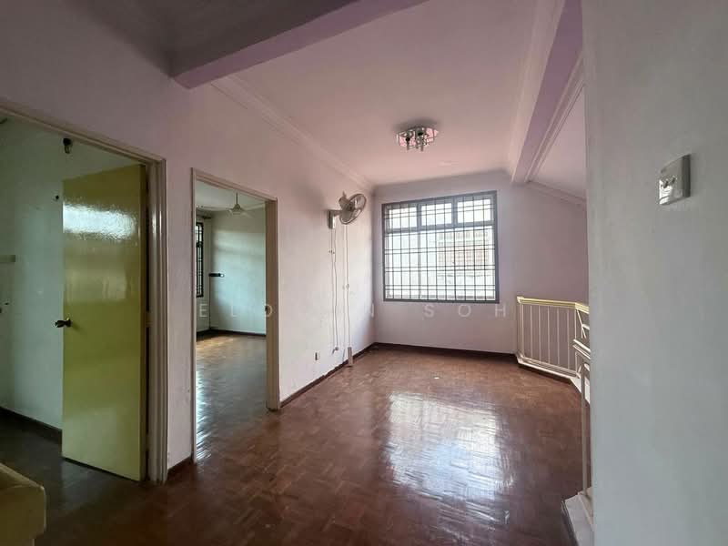 Rumah Teres 1.5-Tingkat untuk Dijual di Taman Megah Ria (Masai) - Eldwin Soh - Living Room - PropertyGuru.com.my