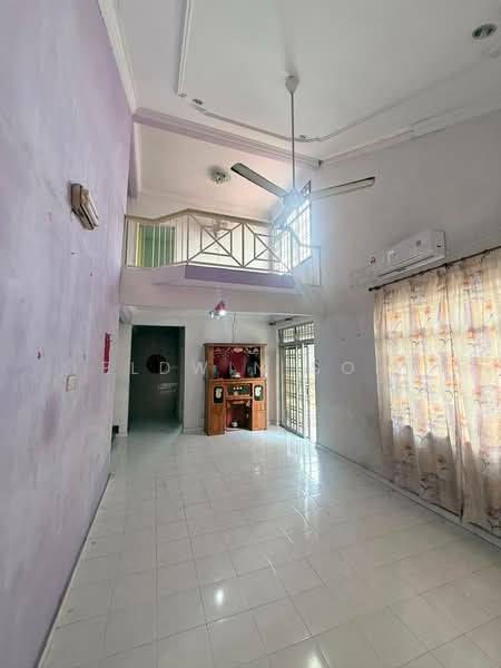 Rumah Teres 1.5-Tingkat untuk Dijual di Taman Megah Ria (Masai) - Eldwin Soh - Living Room - PropertyGuru.com.my