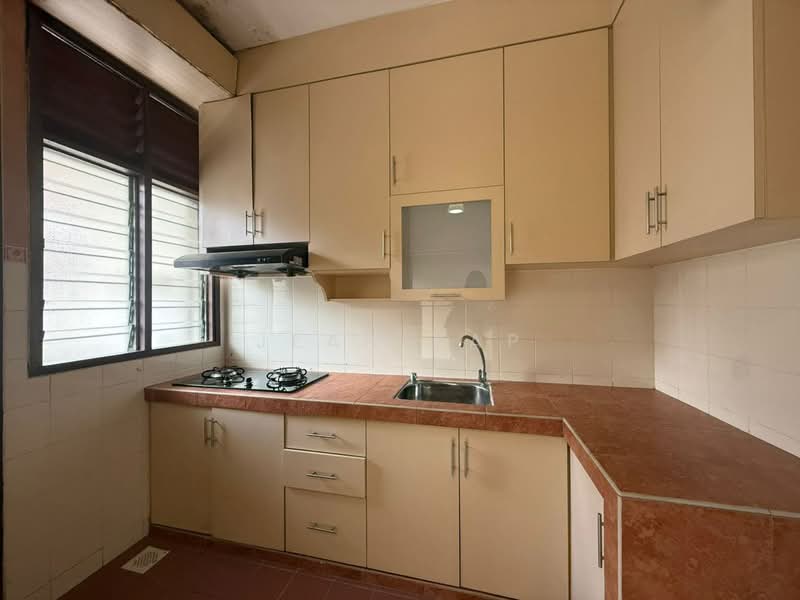 Kondominium untuk Dijual di Palm Court Town House - Jean Yap - Kitchen - PropertyGuru.com.my