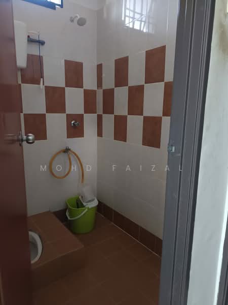 Bungalow House for Sale in Kluang (Johor) - Mohd Faizal - Bathroom - PropertyGuru.com.my