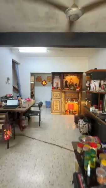 Rumah Teres 2-Tingkat untuk Dijual di Taman Pelangi (Johor Bahru) - Wendy Fong - Living Room - PropertyGuru.com.my