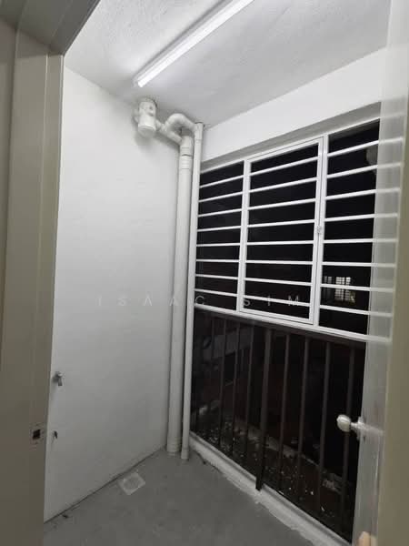 Pangsapuri untuk Disewa di Villa Residence - Isaac Sim - Balcony - PropertyGuru.com.my