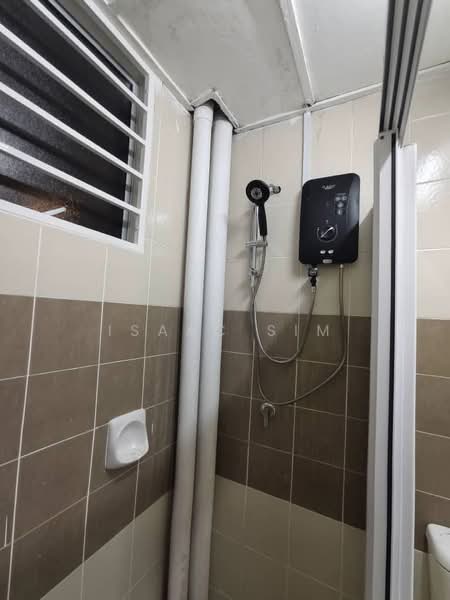 Pangsapuri untuk Disewa di Villa Residence - Isaac Sim - Bathroom - PropertyGuru.com.my