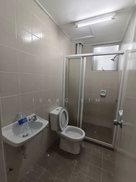 Pangsapuri untuk Disewa di Villa Residence - Isaac Sim - Bathroom - PropertyGuru.com.my