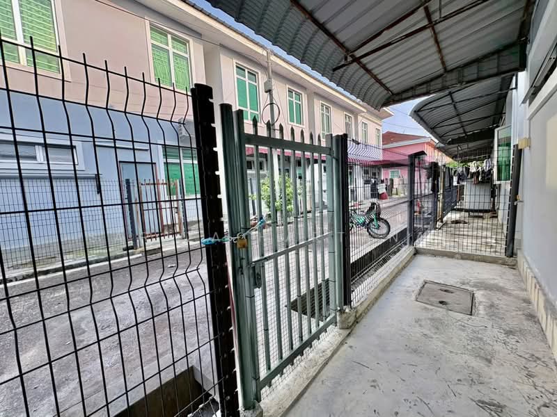 2-storey Terraced House for Sale in Taman Merak Mas (Bukit Katil) - Sariza Hartanah - Exterior - PropertyGuru.com.my