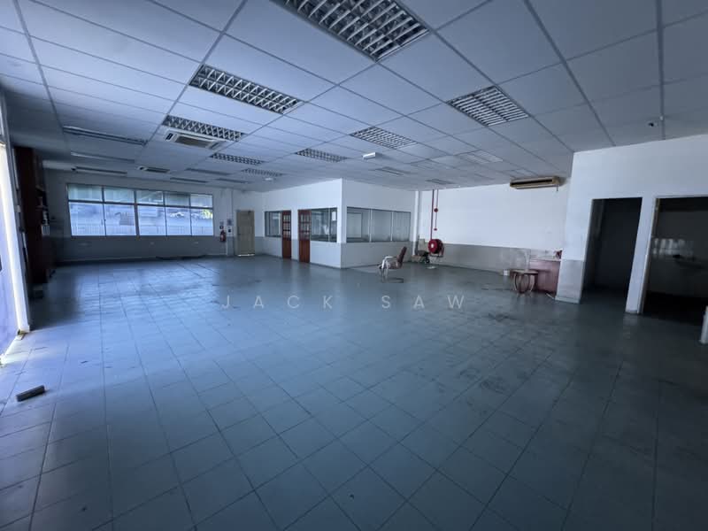 Detached Factory for Rent in Taman Perindustrian Bukit Minyak (Bukit Minyak) - Jack Saw - Interior - PropertyGuru.com.my
