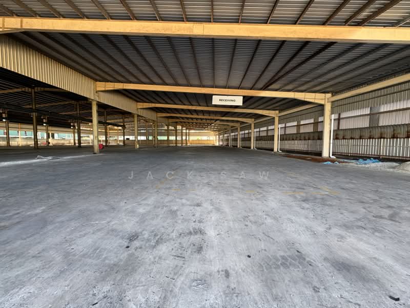 Detached Factory for Rent in Taman Perindustrian Bukit Minyak (Bukit Minyak) - Jack Saw - Interior - PropertyGuru.com.my