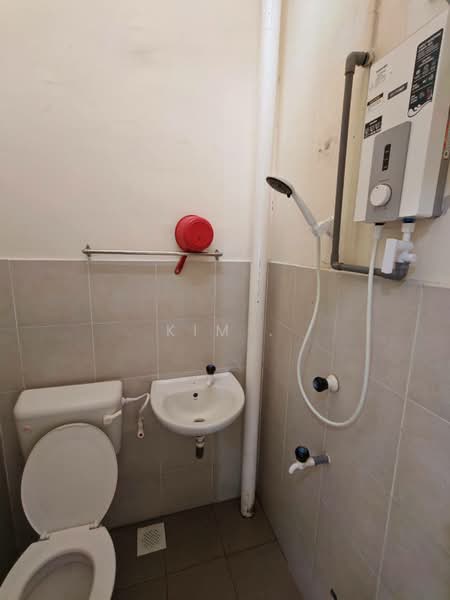 Rumah Teres 2-Tingkat untuk Dijual di Pasir Gudang (Johor) - Kim . - Bathroom - PropertyGuru.com.my