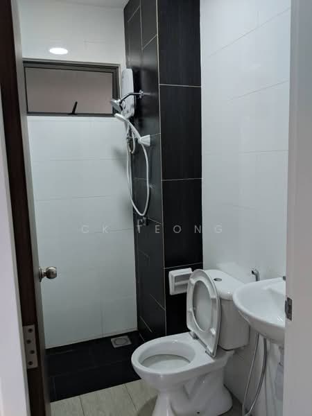 Condominium for Rent at Seasons Garden Residences - CK Teong - Bathroom - PropertyGuru.com.my