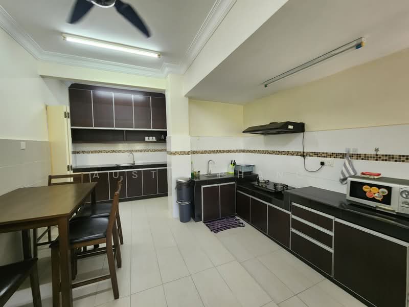 Apartment for Sale at GITA BAYU VILLA - Austin Phang - Kitchen - PropertyGuru.com.my