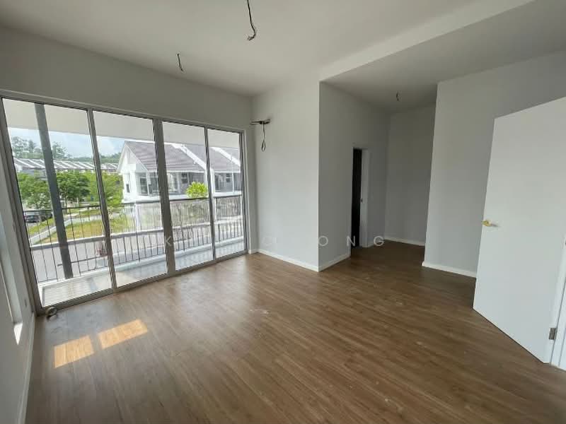 Rumah Teres untuk Dijual di Tamansari (Rawang) - Ken Chong - Living Room - PropertyGuru.com.my