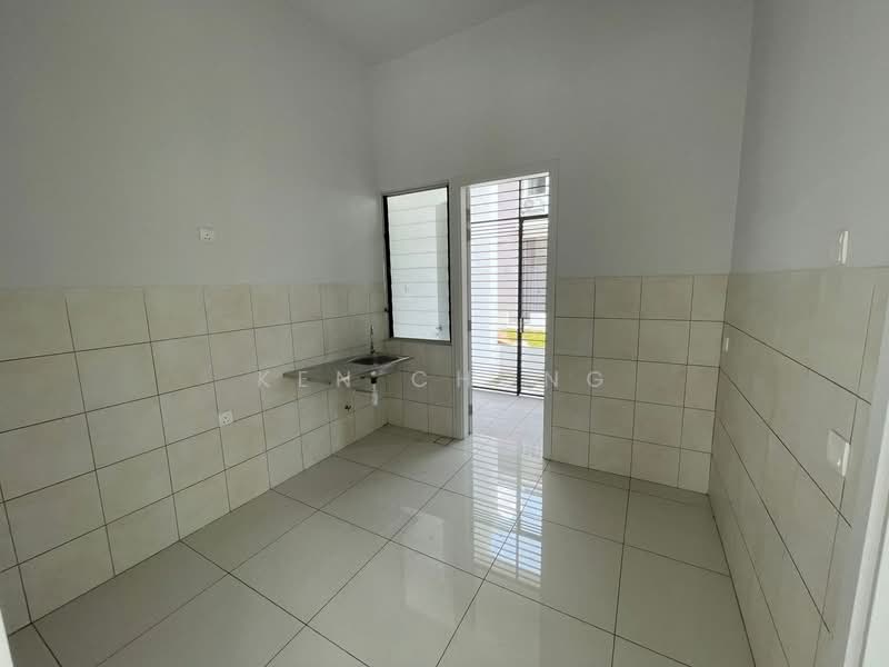 Rumah Teres untuk Dijual di Tamansari (Rawang) - Ken Chong - Kitchen - PropertyGuru.com.my