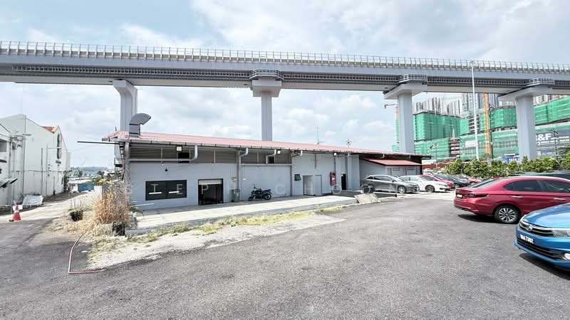 Commercial Bungalow for Rent in Taman Stulang Laut (Johor Bahru) - Steph Choong - Exterior - PropertyGuru.com.my