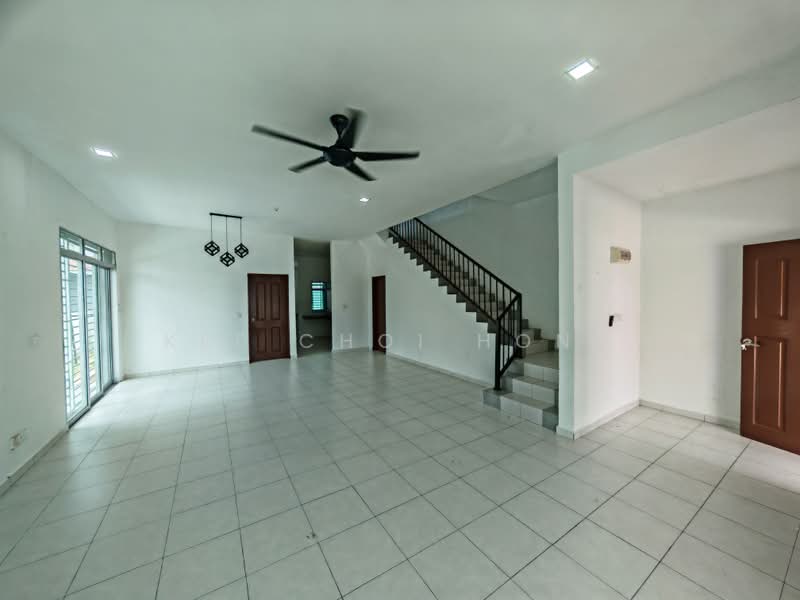 Rumah Teres 2-Tingkat untuk Dijual di Seri Manjung (Perak) - Kee Choi Hong - Living Room - PropertyGuru.com.my