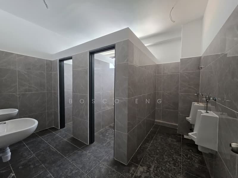 Kilang Terpisah untuk Disewa di Senai (Johor) - Bosco Eng - Bathroom - PropertyGuru.com.my