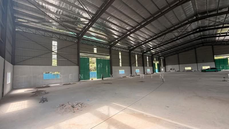 Gudang untuk Disewa di Bandar Utama Batang Kali (Batang Kali) - Dennix Chin - Exterior - PropertyGuru.com.my