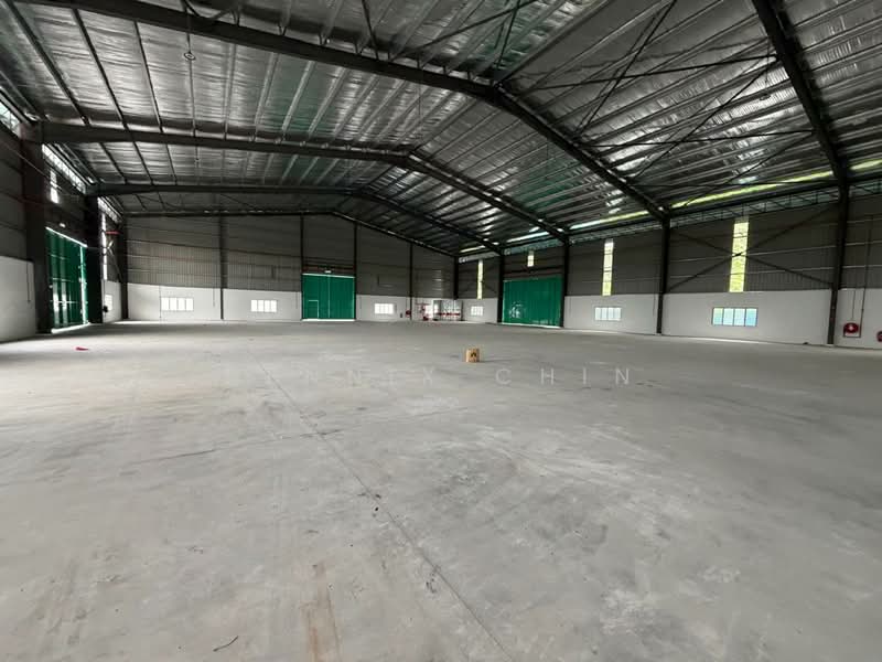 Gudang untuk Disewa di Bandar Utama Batang Kali (Batang Kali) - Dennix Chin - Interior - PropertyGuru.com.my