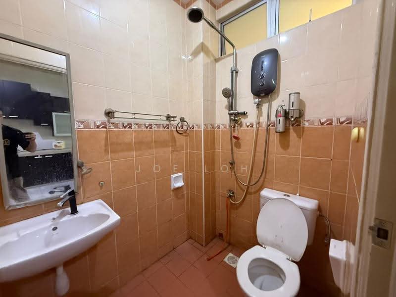 2-storey Terraced House for Rent in Austin (Johor Bahru) - Joe Loh - Bathroom - PropertyGuru.com.my