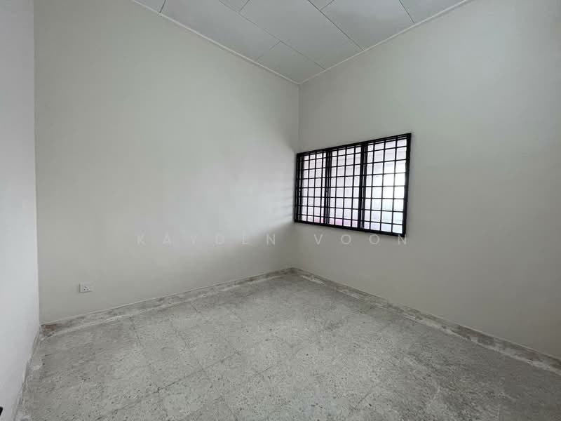 1.5-storey Terraced House for Sale in Taman Pelangi (Johor Bahru) - Kayden Voon - Interior - PropertyGuru.com.my