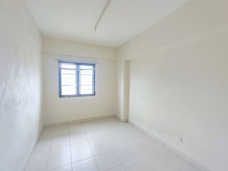 Kediaman Servis untuk Dijual di D'Alamanda - Kenji Lian - Interior - PropertyGuru.com.my