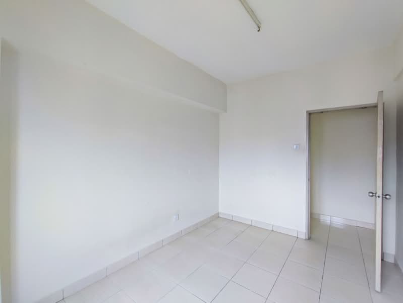 Kediaman Servis untuk Dijual di D'Alamanda - Kenji Lian - Interior - PropertyGuru.com.my