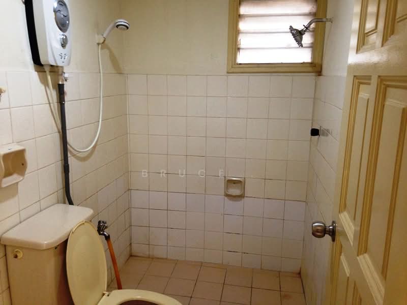 Pangsapuri untuk Dijual di Sri Jelatek - Bruce . - Bathroom - PropertyGuru.com.my