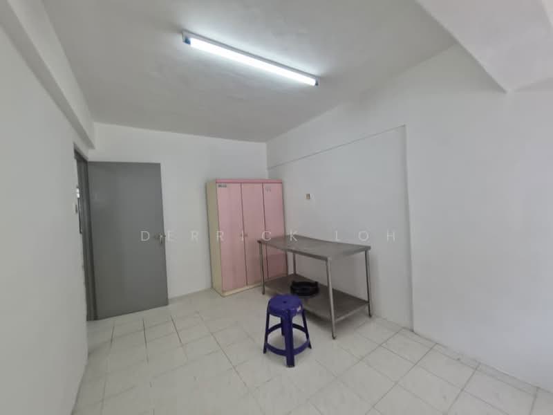 Flat for Rent at Farlim 4 - Derrick Loh - Interior - PropertyGuru.com.my