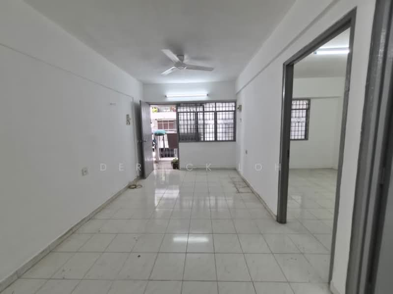Flat for Rent at Farlim 4 - Derrick Loh - Living Room - PropertyGuru.com.my