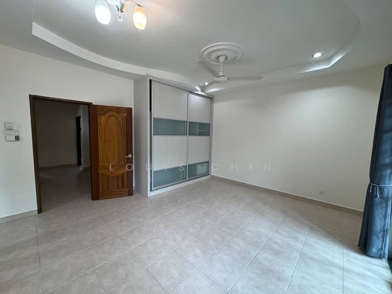 Rumah Teres 2-Tingkat untuk Disewa di Taman Pelangi Indah (Ulu Tiram) - Louis Chin - PropertyGuru.com.my