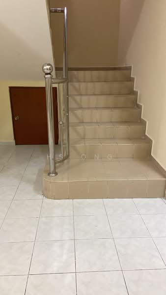 2-storey Terraced House for Sale in Klang (Selangor) - HS Ong - Staircase - PropertyGuru.com.my