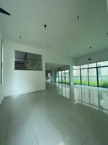 Bungalow House untuk Dijual di Alam Damai (Cheras) - Dyron Yong - Living Room - PropertyGuru.com.my
