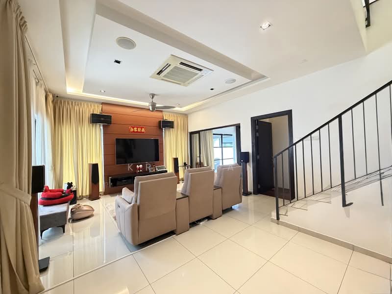 Rumah Berkembar untuk Dijual di Jade Hills (Kajang) - Kris Tan - Living Room - PropertyGuru.com.my